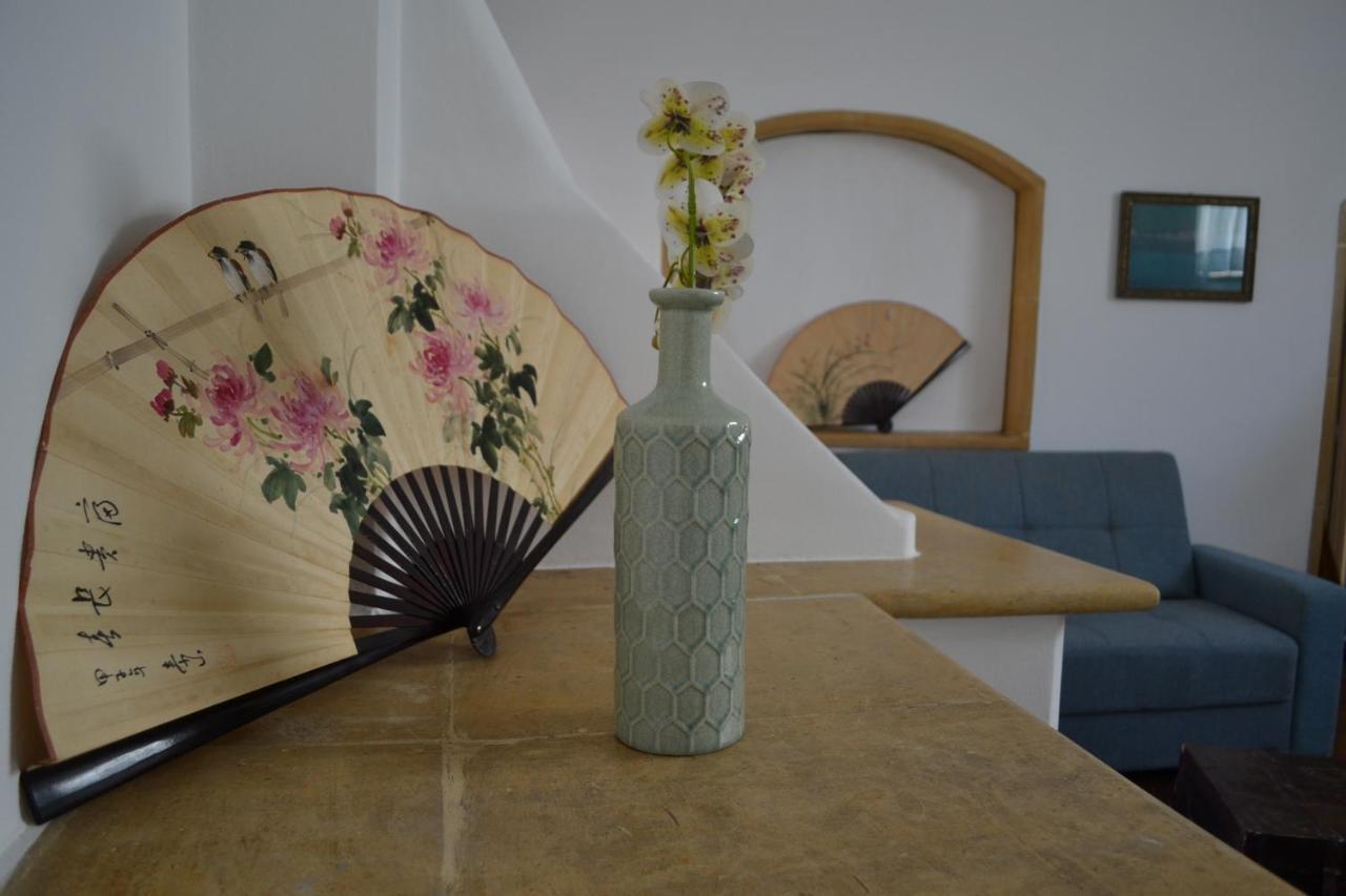 Upstairs - Lazy Terrace Villa Лече Екстериор снимка